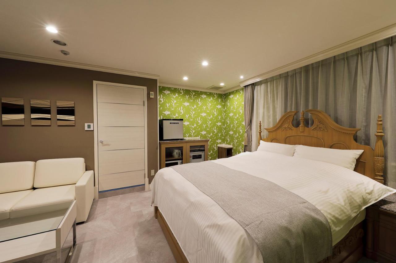 ホテルバースデー岐阜西店 Hotel Birthday Gifuwest (Adults Only) Extérieur photo