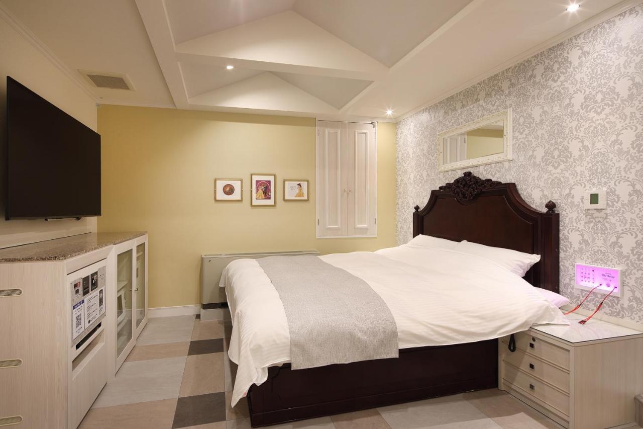 ホテルバースデー岐阜西店 Hotel Birthday Gifuwest (Adults Only) Extérieur photo