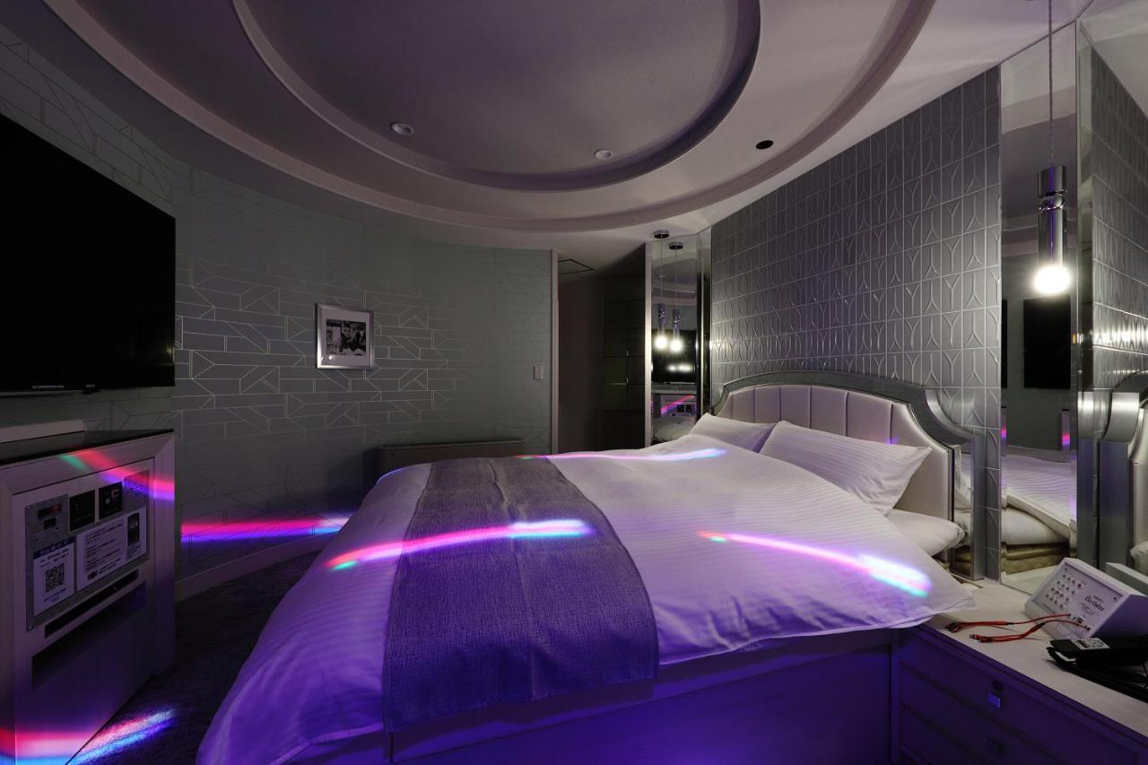 ホテルバースデー岐阜西店 Hotel Birthday Gifuwest (Adults Only) Extérieur photo