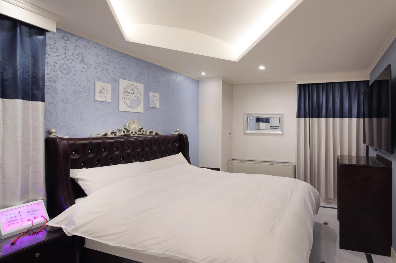 ホテルバースデー岐阜西店 Hotel Birthday Gifuwest (Adults Only) Extérieur photo